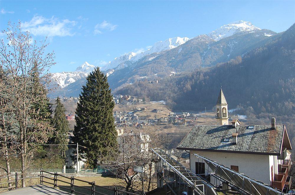 Hotel Rezia Chiesa in Valmalenco Exterior foto